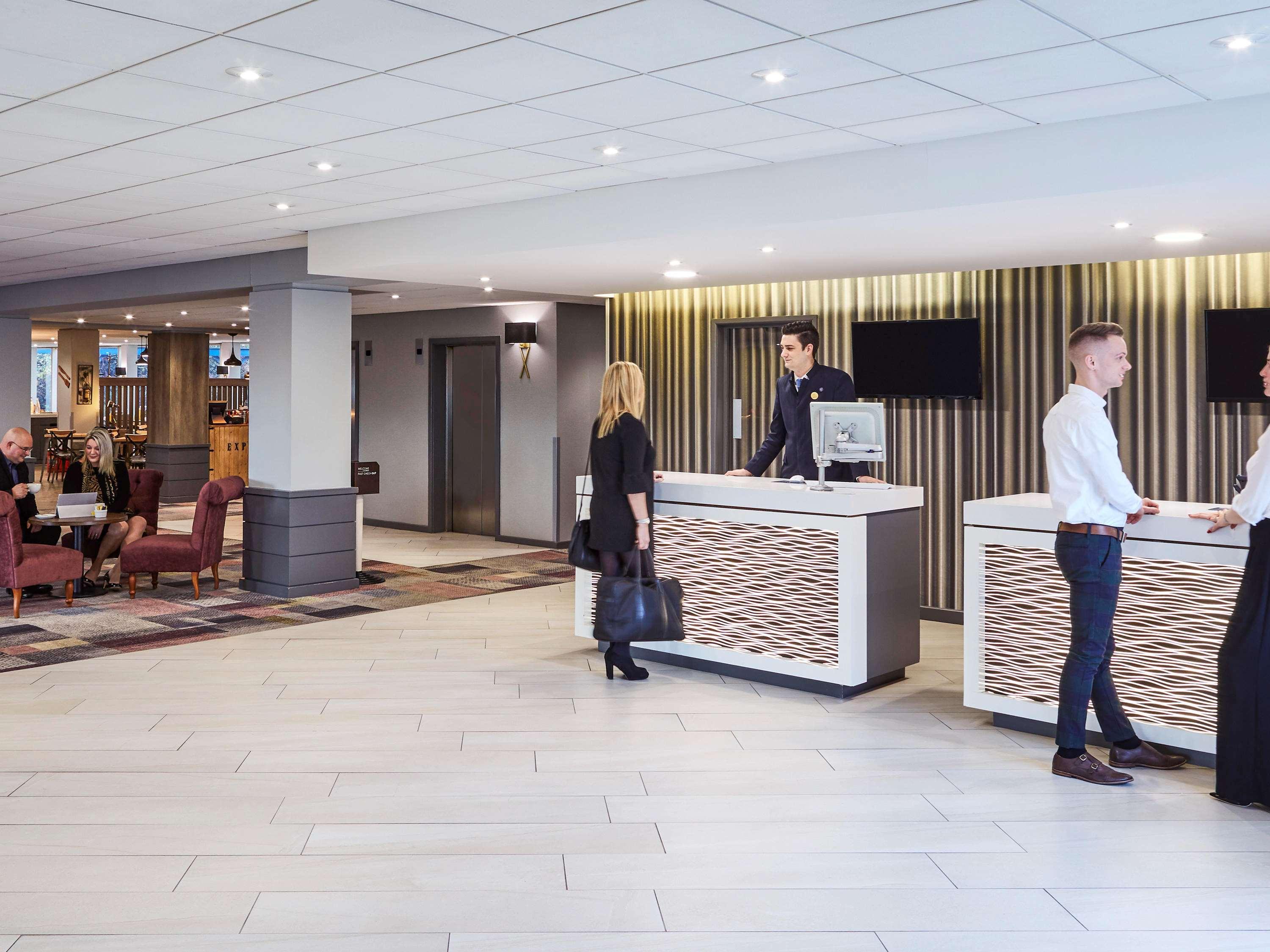 Novotel Wolverhampton City Centre Kültér fotó